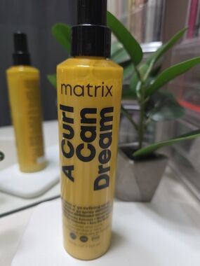 Matix A Curl Can Dream Yellow Curl Defining Spray